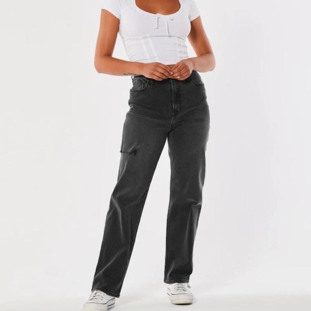 Hollister Women’s High-Rise Dad Jeans
